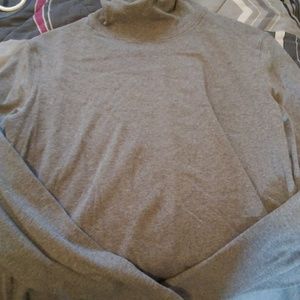 Jones of New York long sleeve ladies pull over